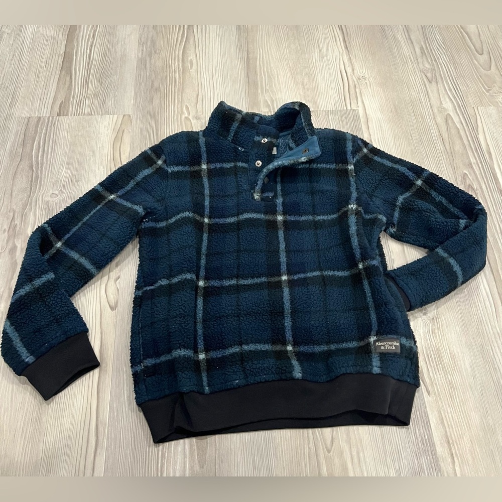 ABERCROMBIE KIDS Fleece jacket. Size 9/10 - Blue plaid- GUC